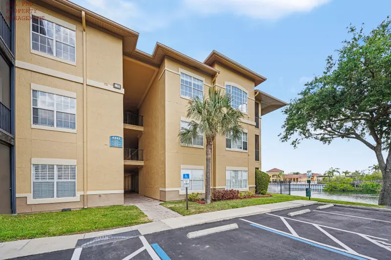 573 Boca Ciega Point Blvd